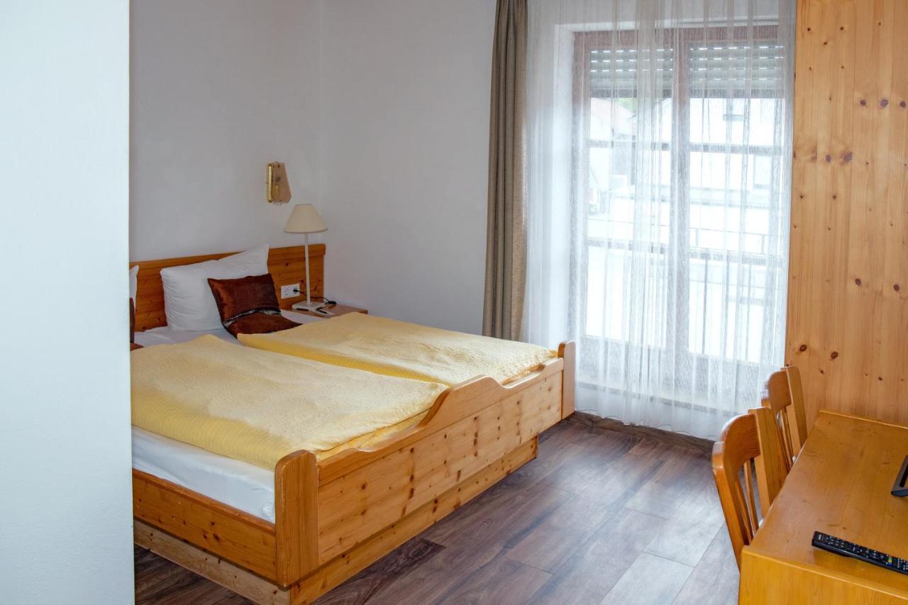 Roemercastell Wirtshaus & Hotel Bohming エクステリア 写真